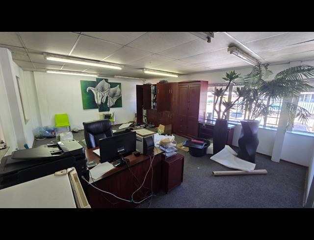 350M² WAREHOUSE TO LET IN MEADOWDALE